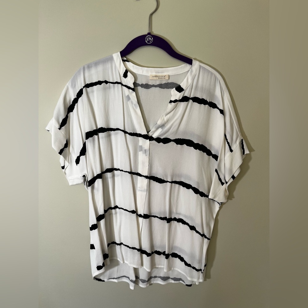 Love stich blouse size L